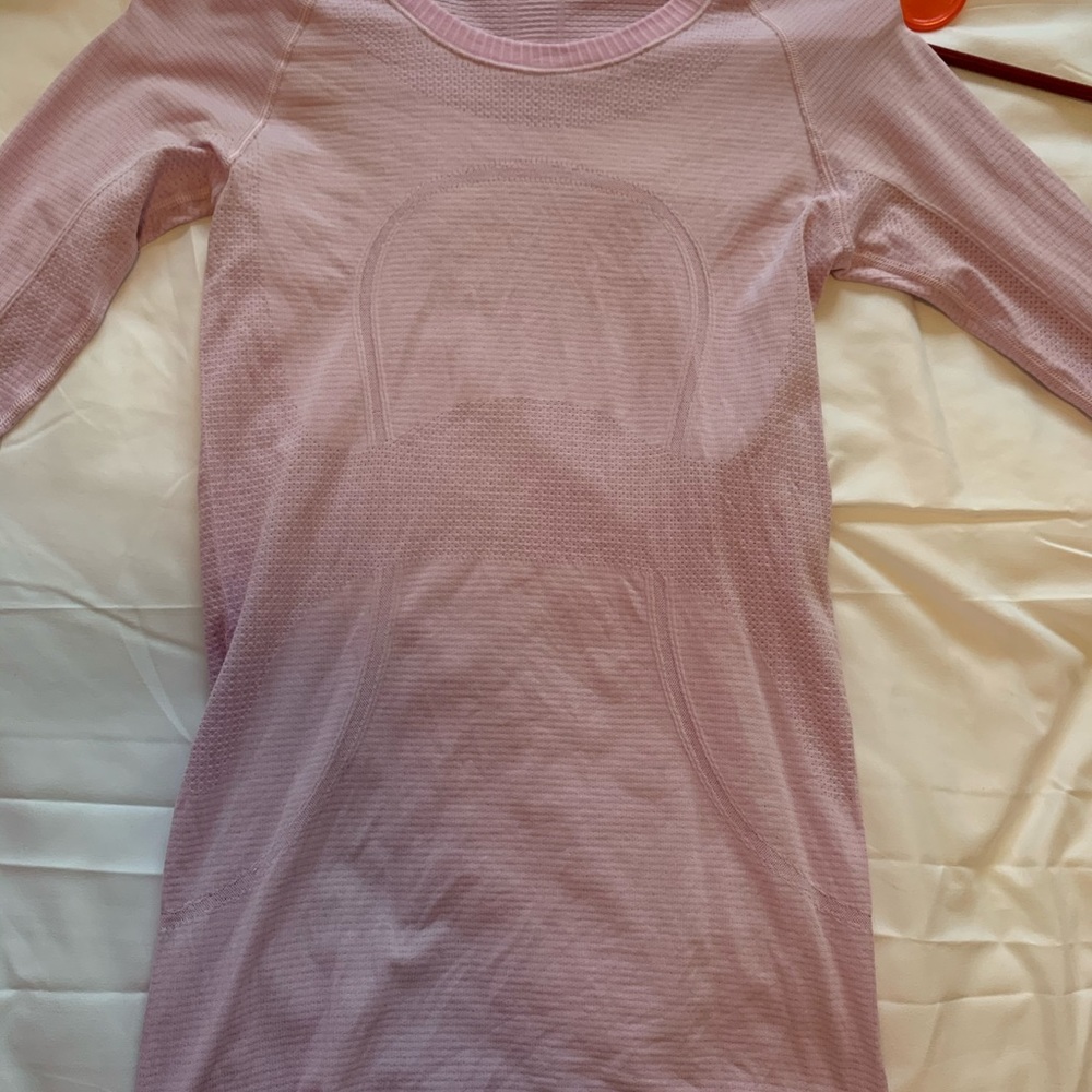 light Purple long sleeve lulu top